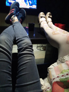 偷翻女同学手机相册里的所有自拍